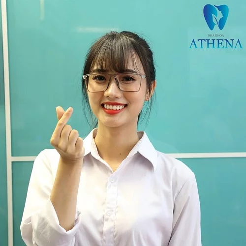 tay_trang_rang