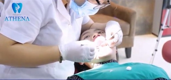 Mài răng bọc sứ phải được thực hiện bởi những bác sĩ có chuyên môn
